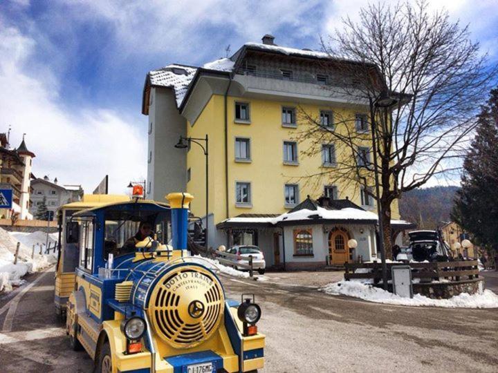 Hotel Vittoria Folgaria Kültér fotó