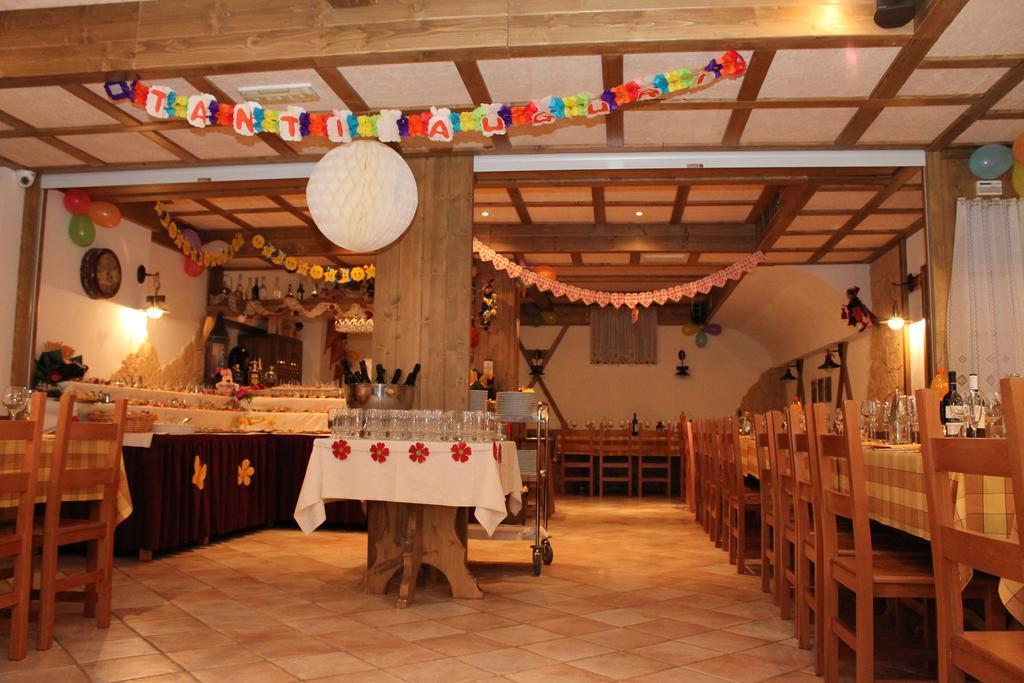 Hotel Vittoria Folgaria Kültér fotó