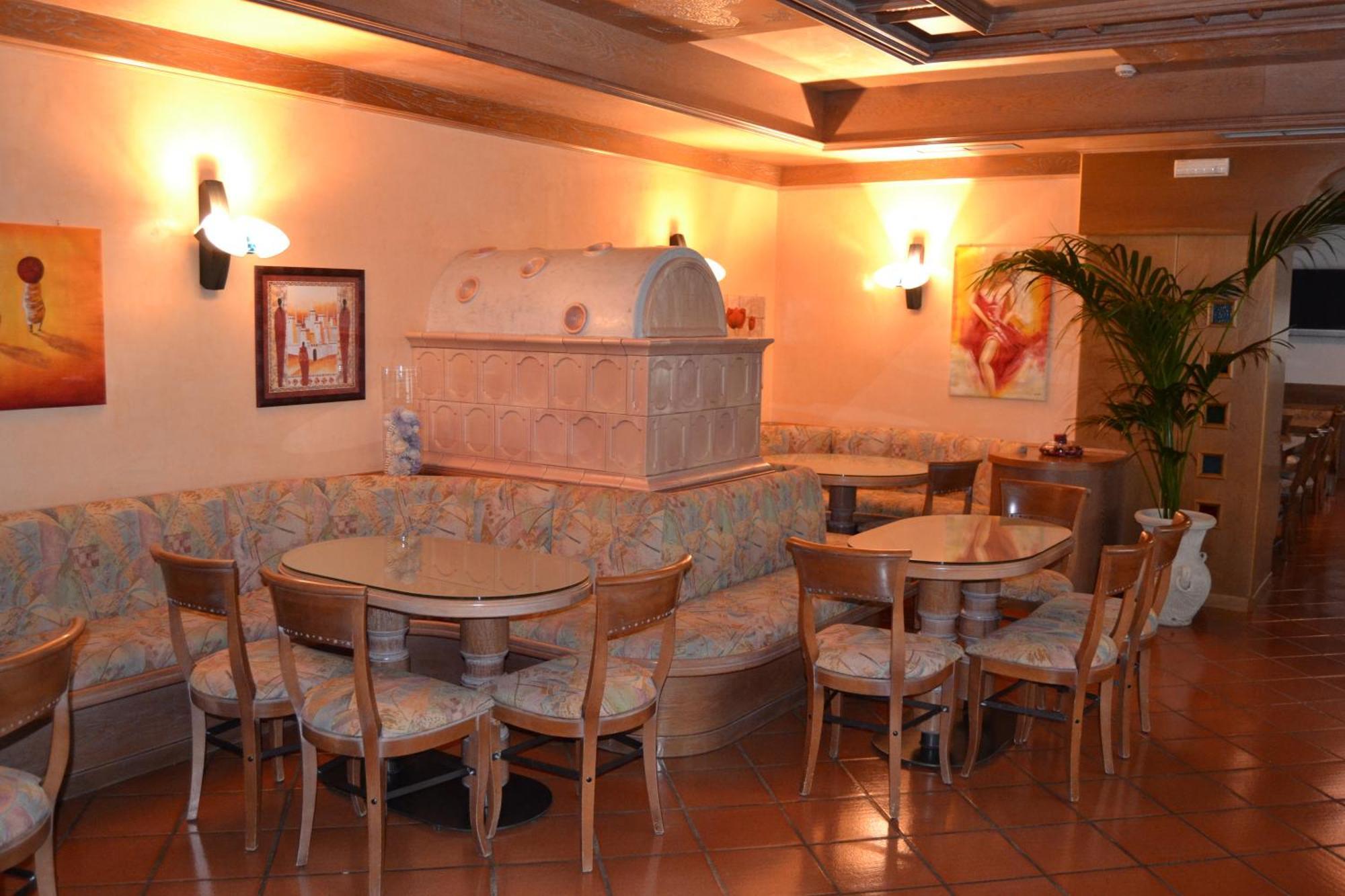 Hotel Vittoria Folgaria Kültér fotó