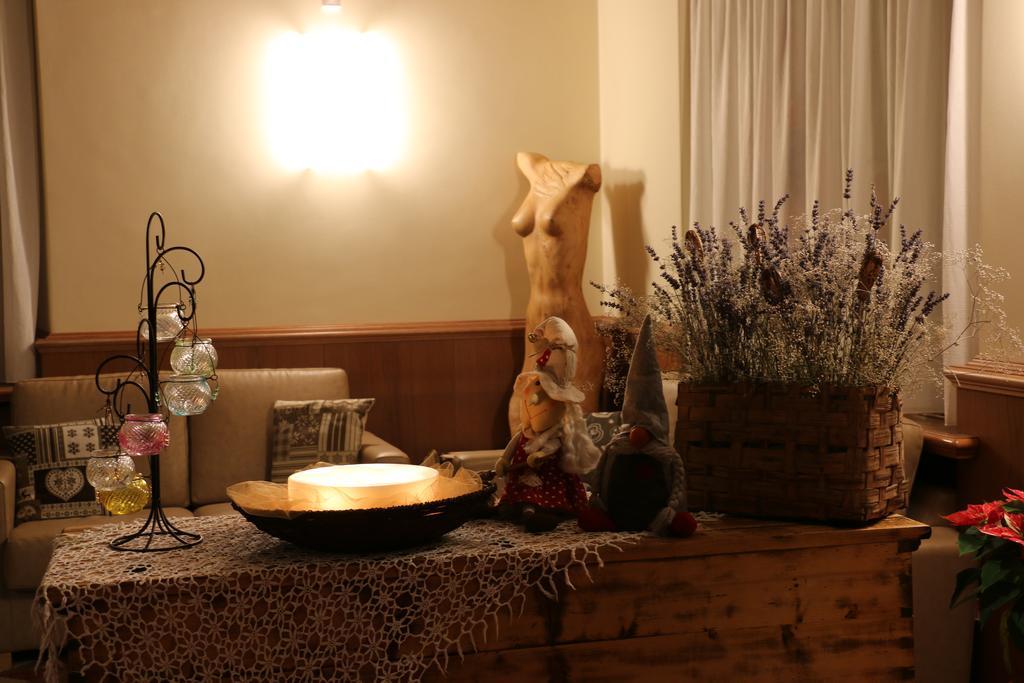 Hotel Vittoria Folgaria Kültér fotó